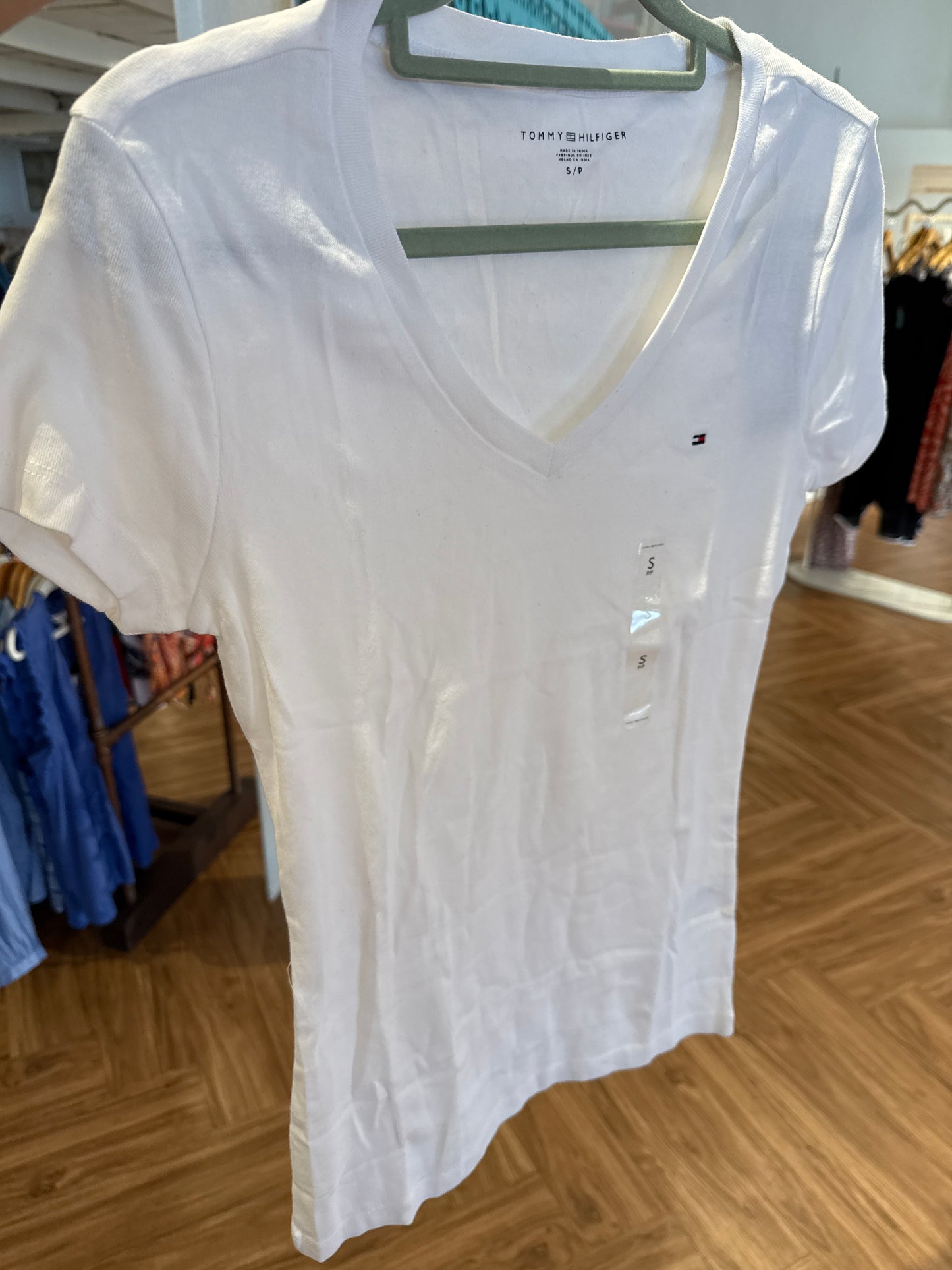 True - Tommy Hilfiger T Shirt