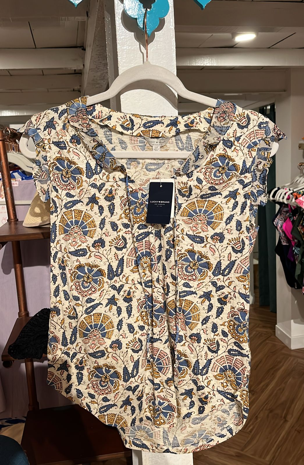 True - Lucky Frill Sleeve Patterned Blouse - SK-LU-WBL