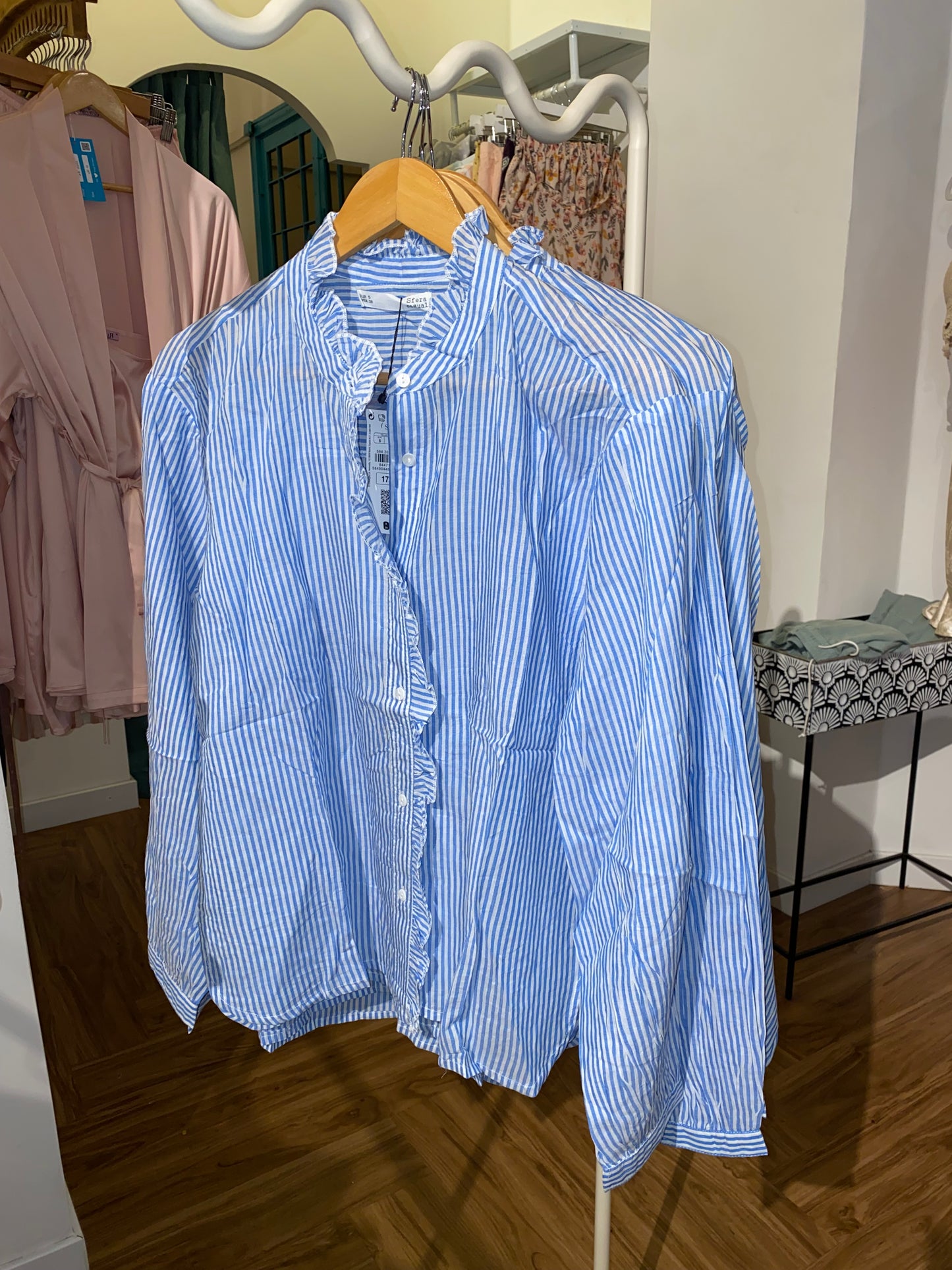 True - SK-SF-WSHL-BUW - Sfera Long Sleeve Shirt - Blue & White Stripes