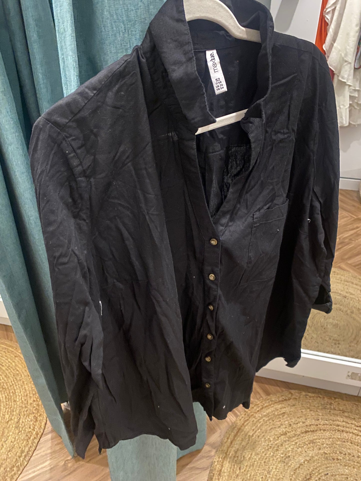 True - Maxi Black Buttoned Shirt -