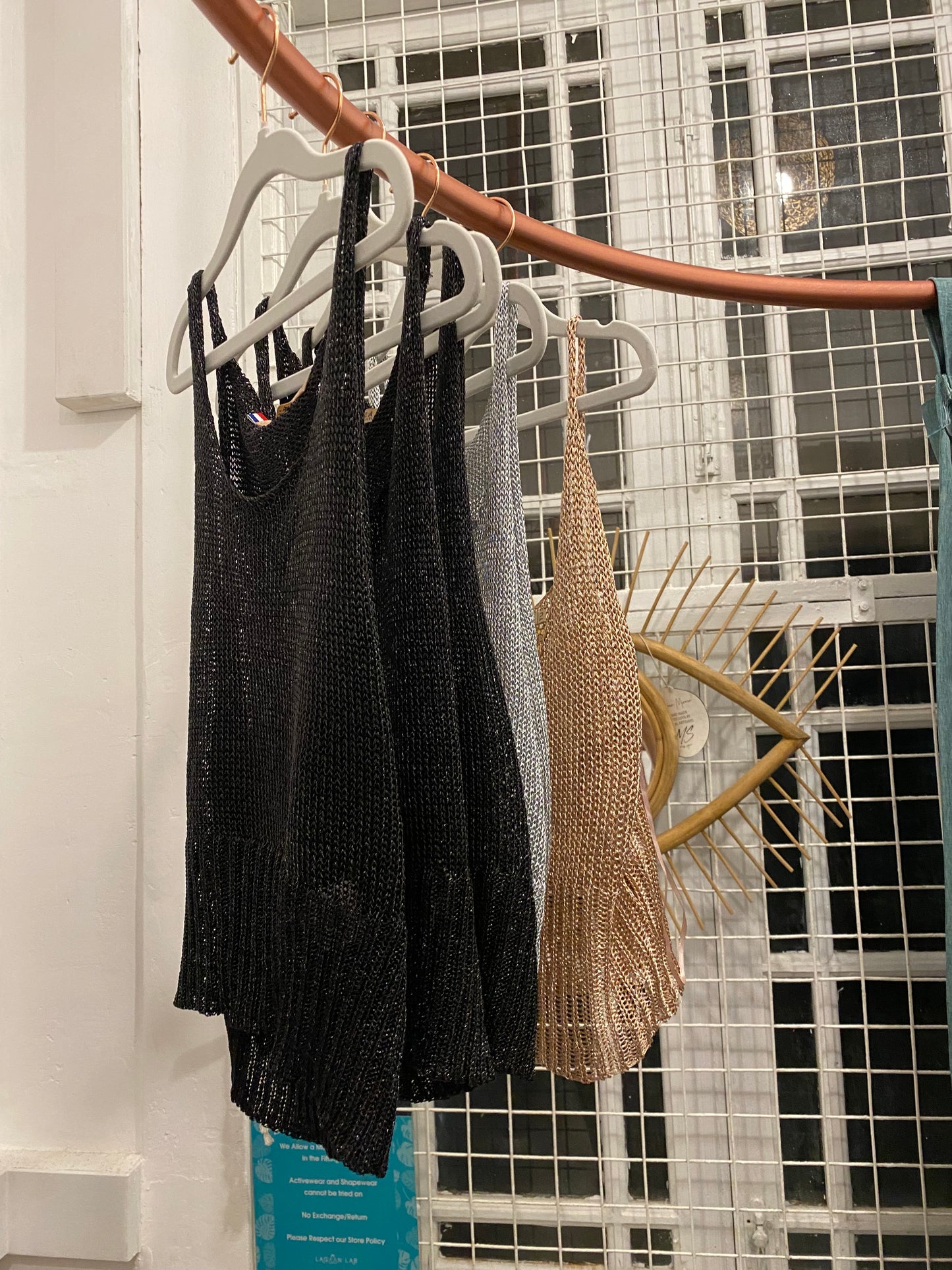 CAPSULE - Metallic Top