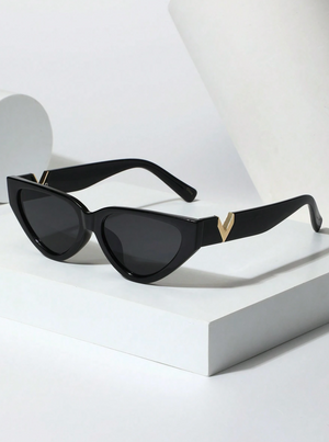 SUNGLASS COLLECTION - V® Cat Eye Retro Vintage 90s with Pouch