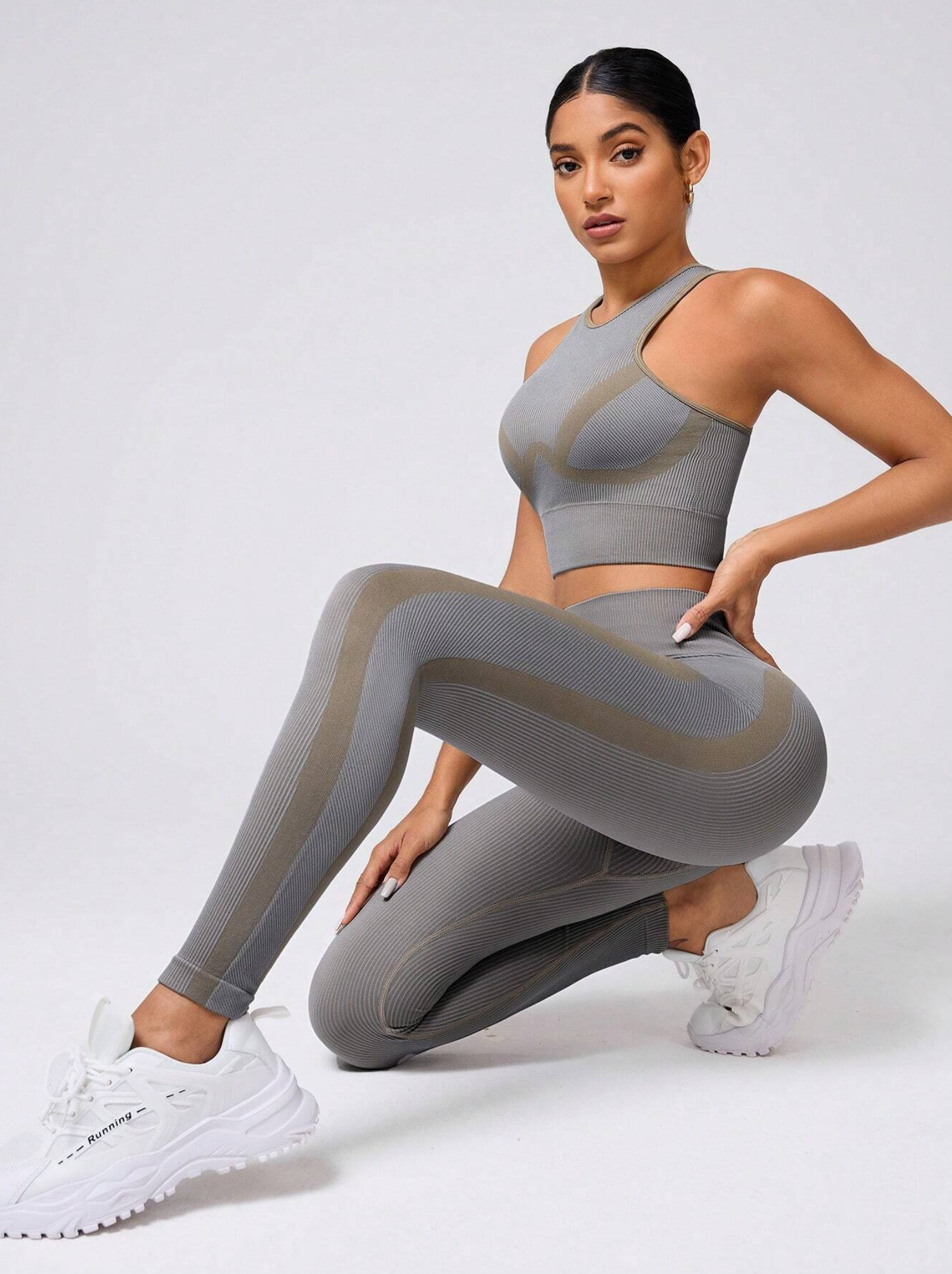 Seamluxe Contrast Color Round Neck Cropped Top And High Waist Leggings Active Set